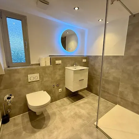 Ko 2-zimmer 58 Qm Bis Zu 4 Personen Apartmán Koblenc