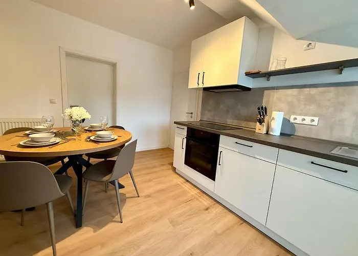 Ko 2-zimmer 58 Qm Bis Zu 4 Personen Appartamento Coblenza